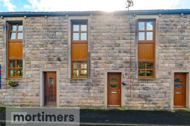 Pendle Street East, Sabden, BB7, photo 1