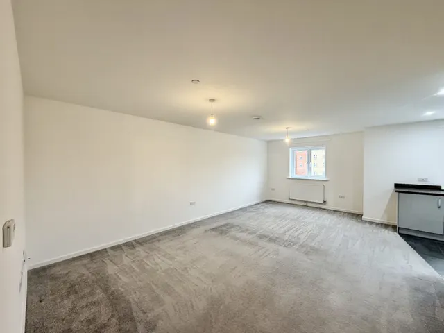 Traction Lane, Bedford, MK42, photo 2