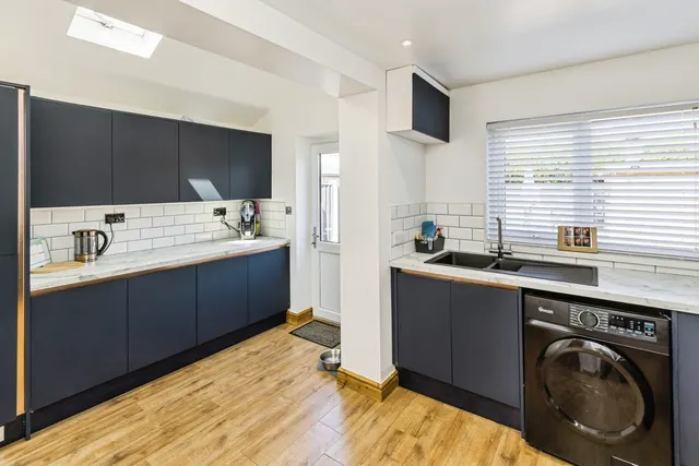 Bryn Y Wern, Coedpoeth, LL11, photo 2