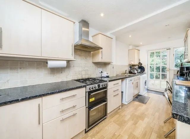 Photo 2 — Kings Chase, East Molesey, KT8