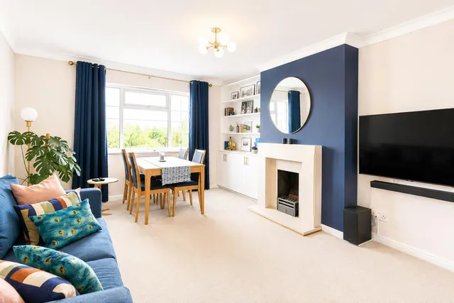 Upper Richmond Road West, East Sheen, SW14, photo 1