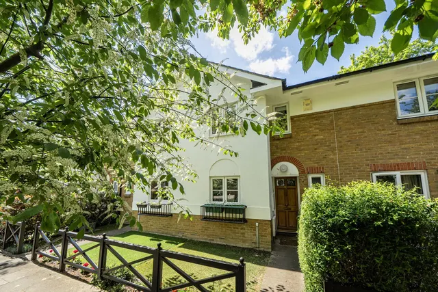 St. Josephs Vale, SE3, photo 1