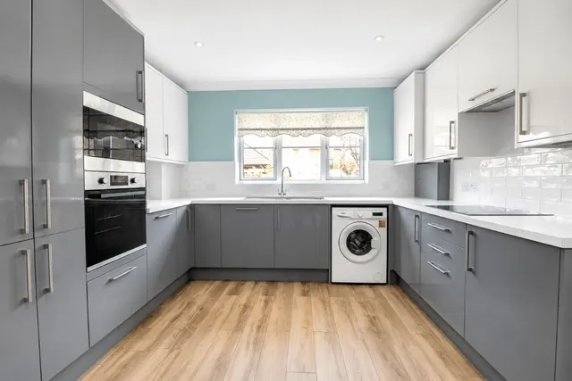 Photo 2 — Fairfield, Hambledon Road, Waterlooville, PO7 6HL