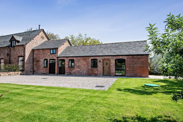 The Carriage Barn, Knockin, Oswestry, Shropshire, SY10 8HN, photo 1