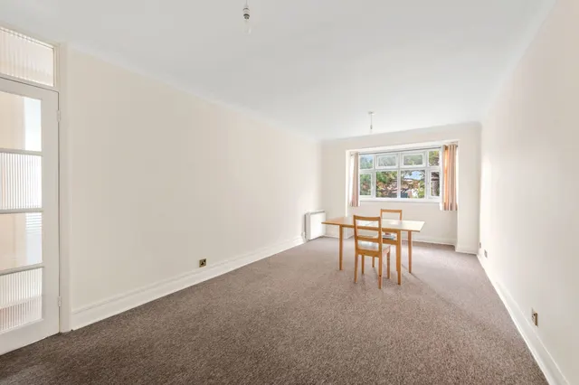 The Downs, London, SW20, photo 2