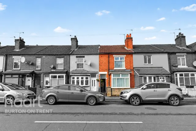 3 bedroom house, Anglesey Road, Burton-On-Trent, DE14