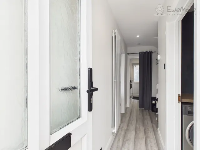 Arnold Crescent, Tiverton, EX16, photo 3