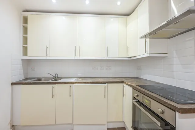 3 Turnstone House, Star Place, London, photo 1