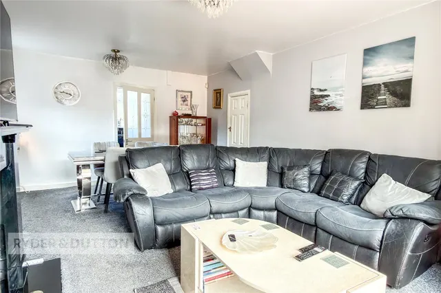 Grindall Avenue, Moston, M40, photo 2
