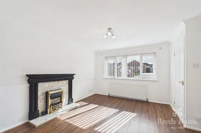 Photo 2 — Badsworth Way, Bramley, South Yorkshire, S66
