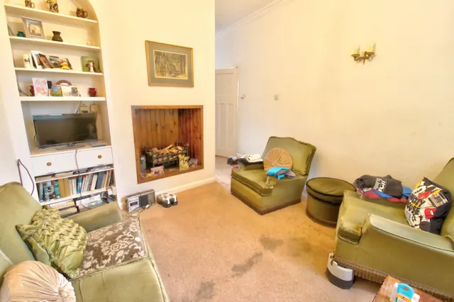 St. Lawrence Terrace, Morpeth, NE65, photo 2