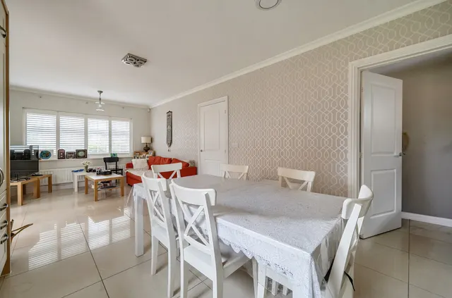 Photo 3 — Martinet Road, Woodley, Reading, Berkshire, RG5 4TQ