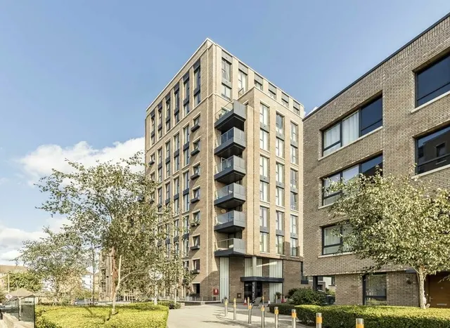 Winchester Square, Surrey Quays, SE8, photo 1