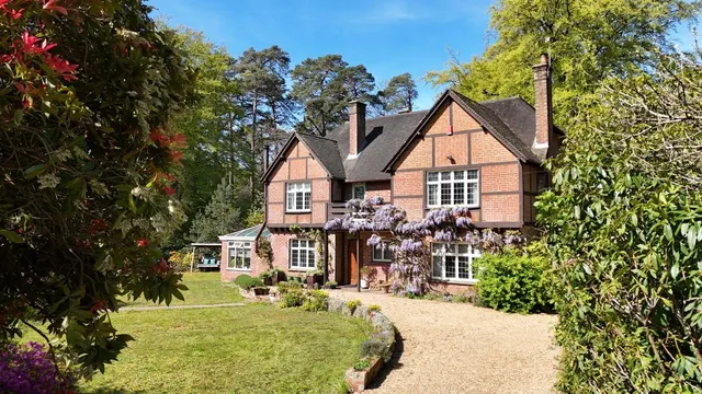 Gardeners Lane, East Wellow, Romsey, Hampshire, SO51 6AD, photo 1