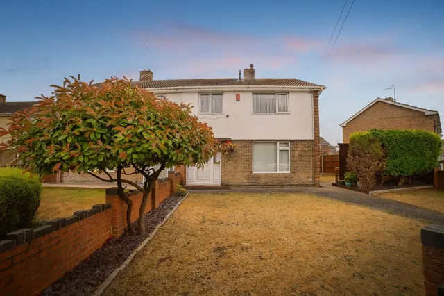 Birch Avenue, Rainworth, NG21, photo 1
