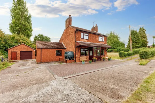 Lentons Lane, Aldermans Green, CV2, photo 1