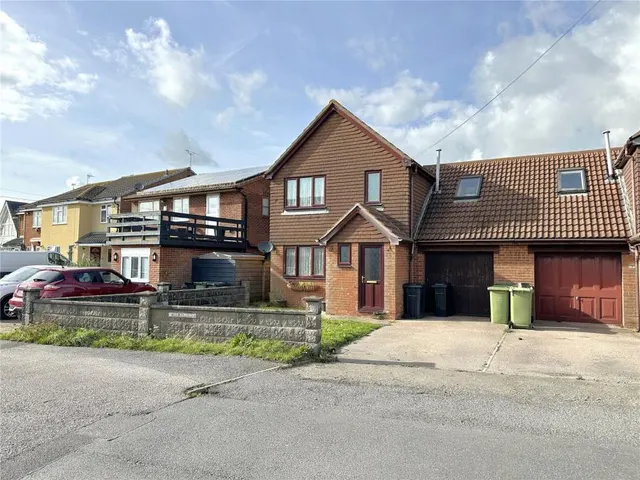 Coast Road, Normans Bay, BN24, photo 1