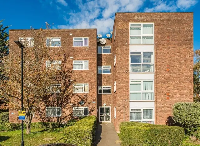 St. Christophers Close, Isleworth, TW7, photo 1