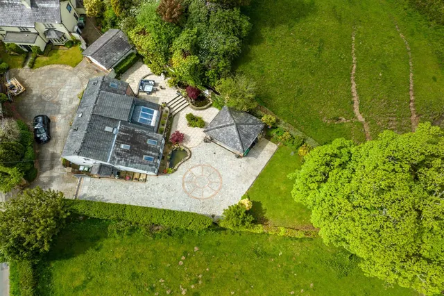 Over Alderley, Macclesfield, photo 2