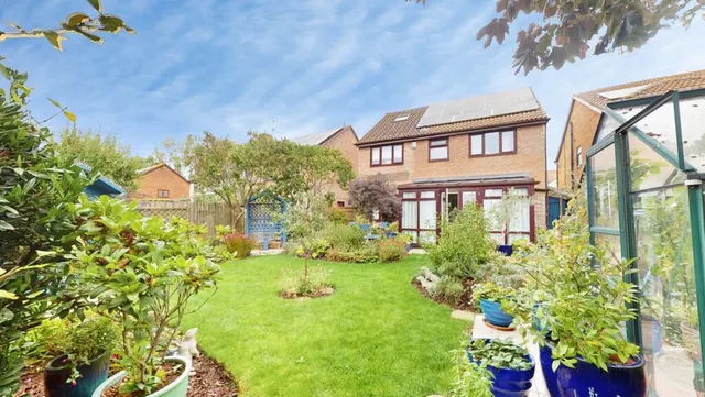 Up Hatherley, Cheltenham, GL51, photo 2