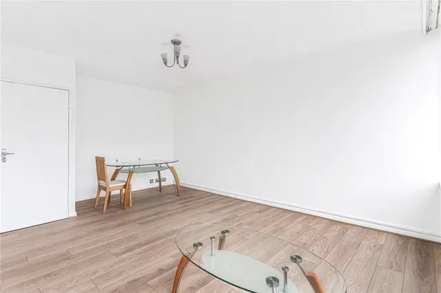 Keswick Road, London, SW15, photo 3