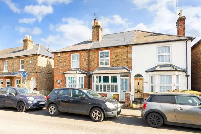 Anyards Road, Cobham, Surrey, KT11 2LH, photo 1