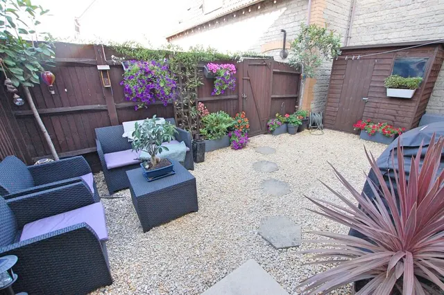 Photo 3 — Muirfield, Warmley, Bristol, BS30