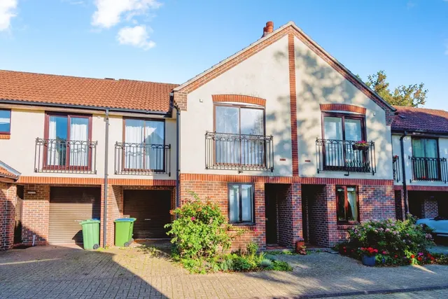 Mayfair Gardens, Southampton, SO15, photo 1