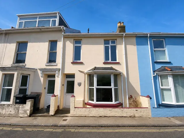Mount Pleasant Road, Brixham, TQ5