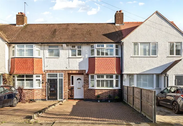 Kingshill Avenue, Worcester Park, KT4 8DF, photo 1