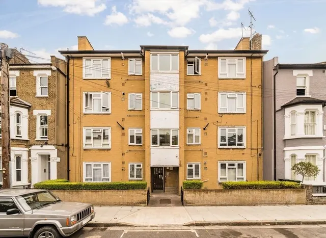 Macfarlane Road, Shepherds Bush, W12, photo 1