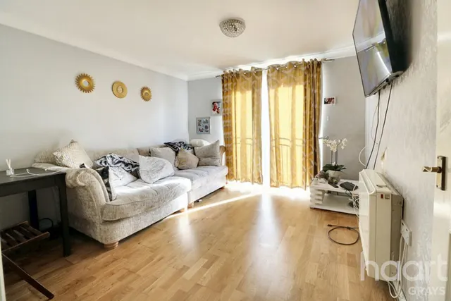 Dock Road, Tilbury, RM18, photo 3