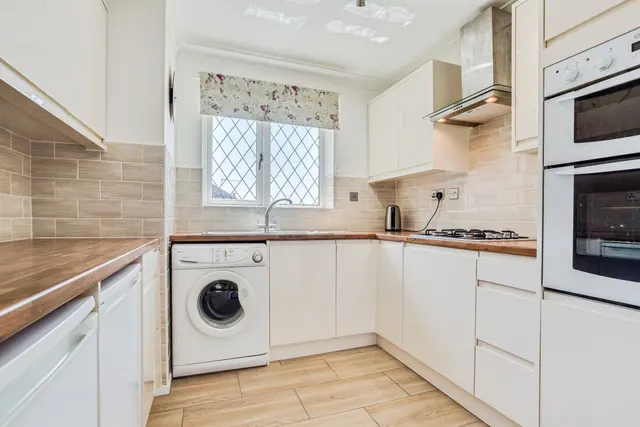 Photo 2 — Hopewell Way, Crigglestone, Wakefield
