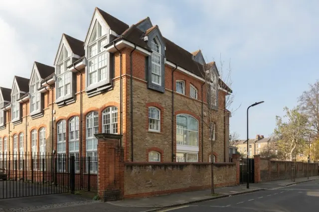 Photo 2 — Lansdowne Drive, Artisan Court, E8