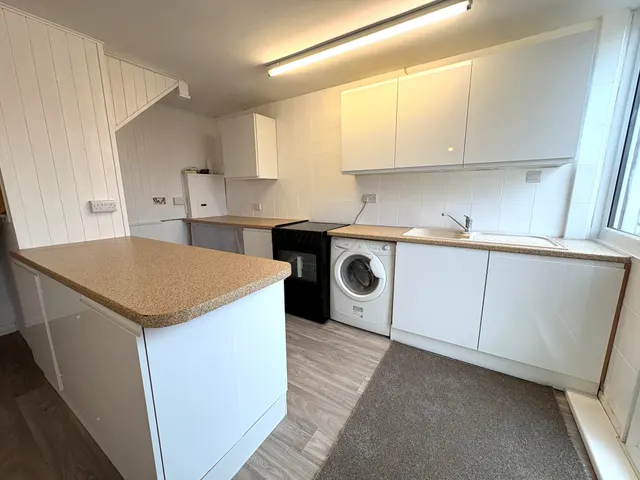 Pinhoe Road, EX4, photo 2