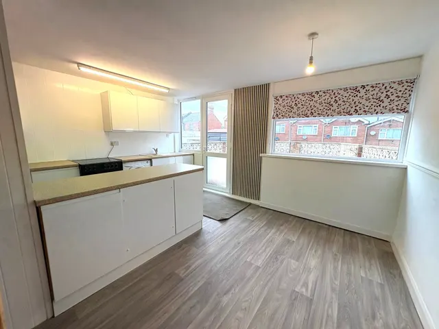Pinhoe Road, EX4, photo 3