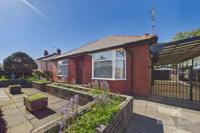 Lytham Road, Ashton-on-Ribble, Lancashire, PR2, photo 1