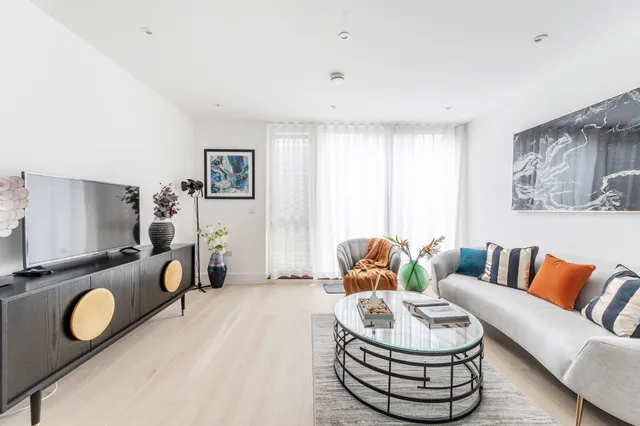 1 Brentwater Terrace, Westminster Road, LONDON, photo 1