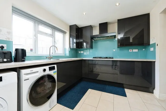 Scarsdale Road, Harrow, HA2, photo 2