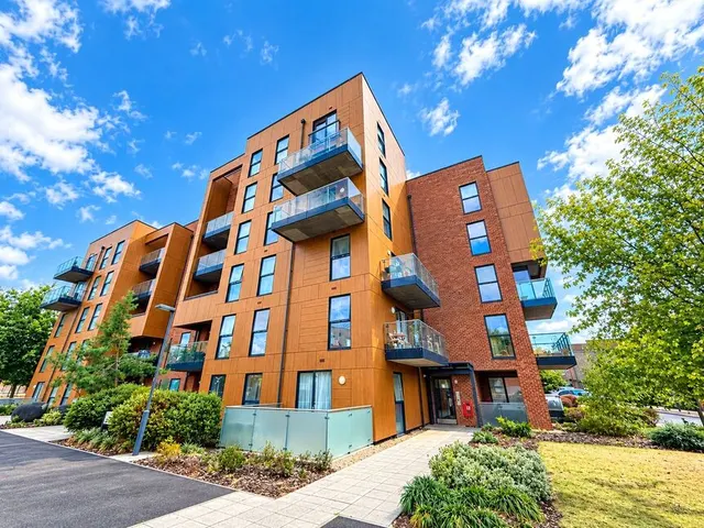 Beadle Place, Bexley, DA8, photo 1