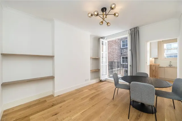 Photo 3 — 14 Strutton Ground, London