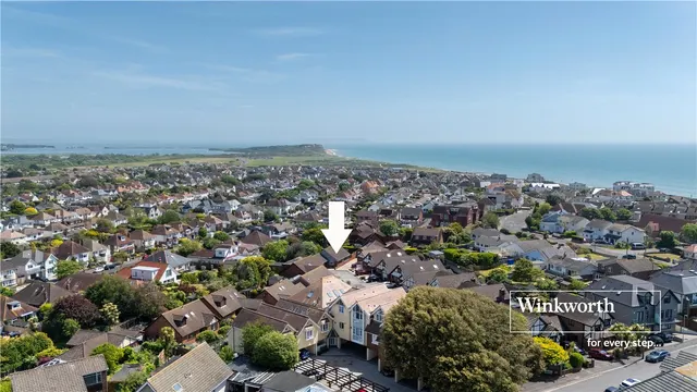 Warren Edge Road, Bournemouth, Dorset, BH6, photo 1