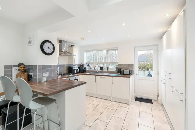 Loynells Road, Rednal, B45, photo 2