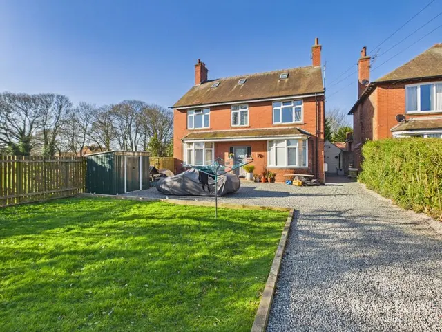 Marton Road, Bridlington, East Yorkshire, YO16, photo 1