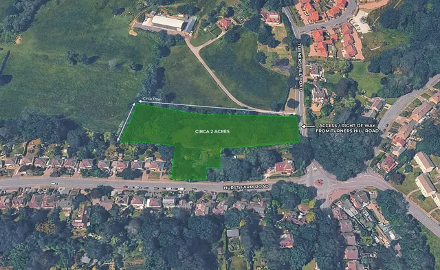 Land at 43 Hurst Farm Road, East Grinstead, West Sussex, RH19 4DQ, photo 1