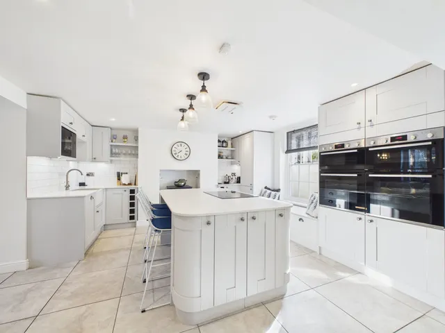 Mortimer Street, Herne Bay, photo 1