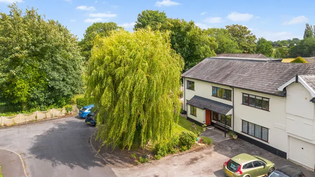 Lowton Gardens, Lowton, Warrington, WA3 1PJ, photo 1