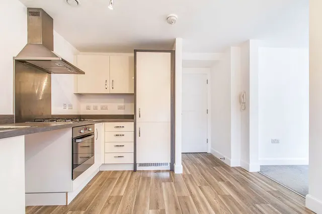 Scampston Drive, East Ardsley, WF3, photo 3