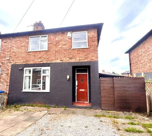 Molyneux Avenue, Warrington, WA5 0DP, photo 1