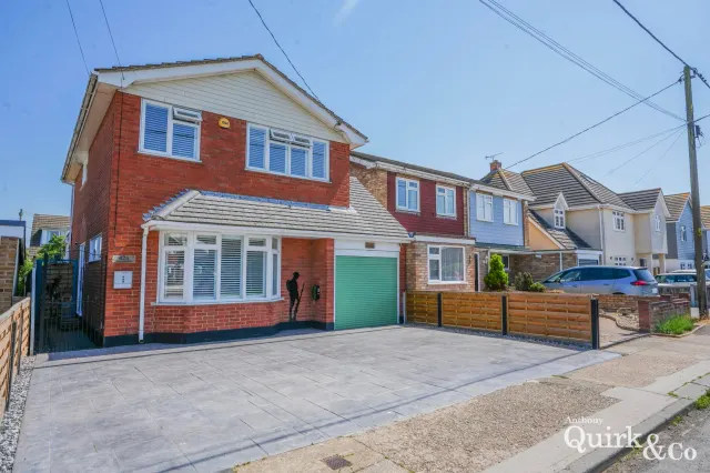 Labworth Road, Canvey Island, SS8, photo 2